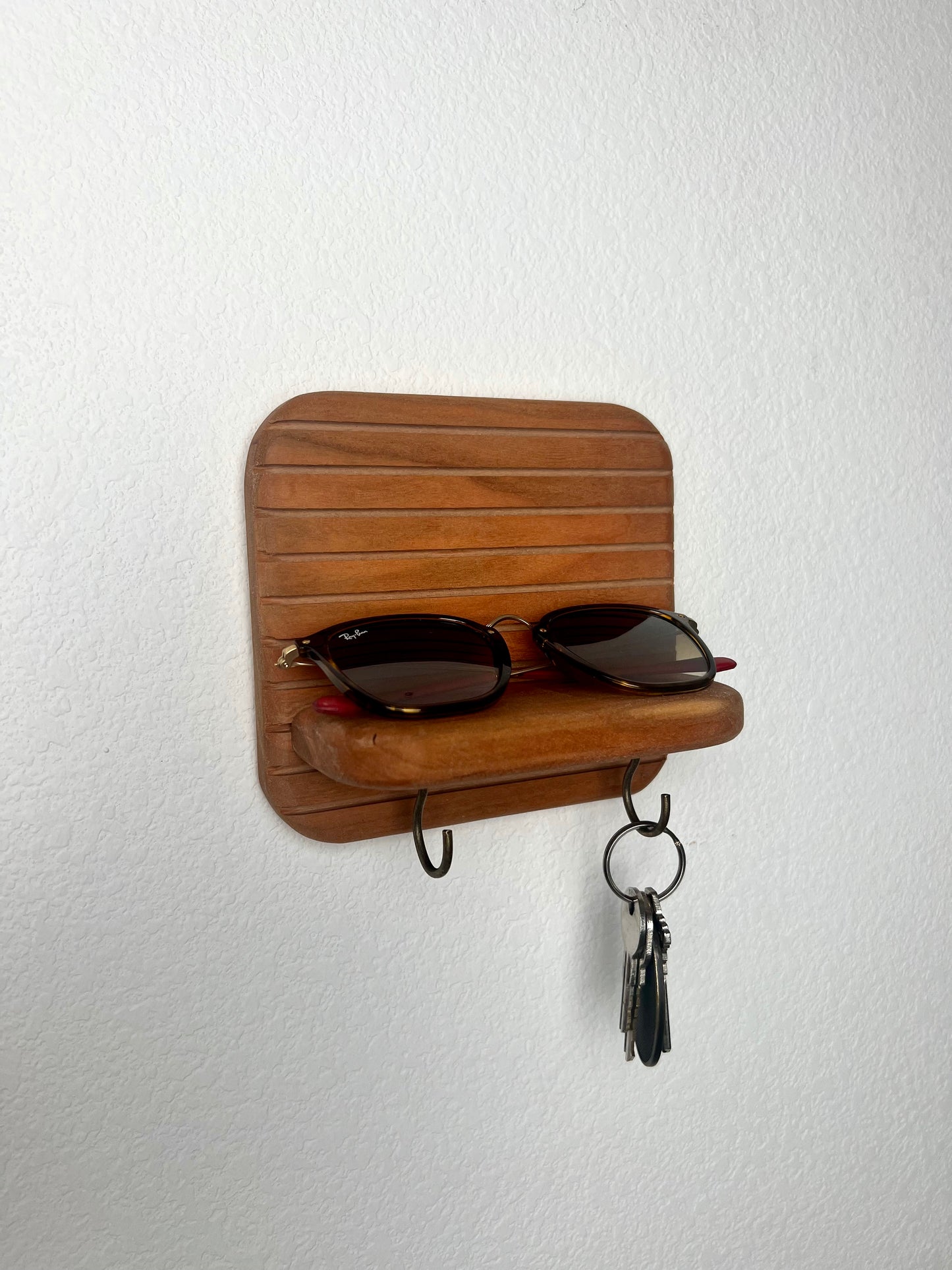 Hickory Rounded Entryway Organizer