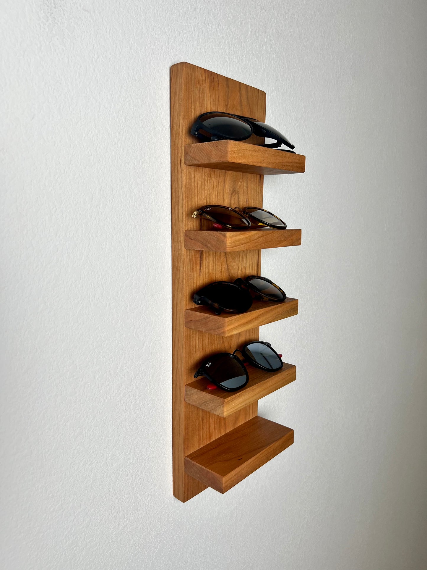 Hickory Sunglasses Shelf