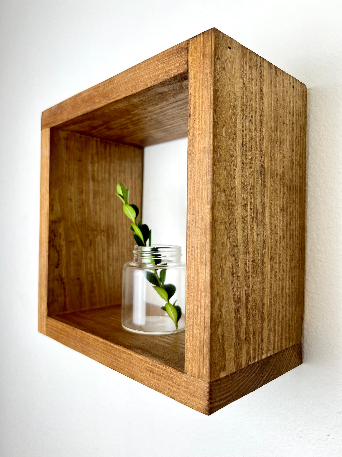 Pine Floating Cube | Medium